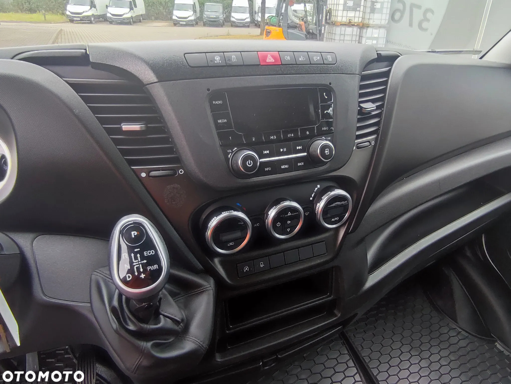 Iveco Daily max AUTOMAT 35S16V - 14