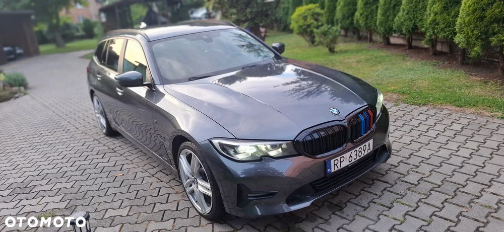 BMW Seria 3 318d Sport Line - 22