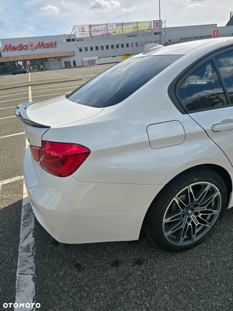 BMW Seria 3 320i xDrive - 8