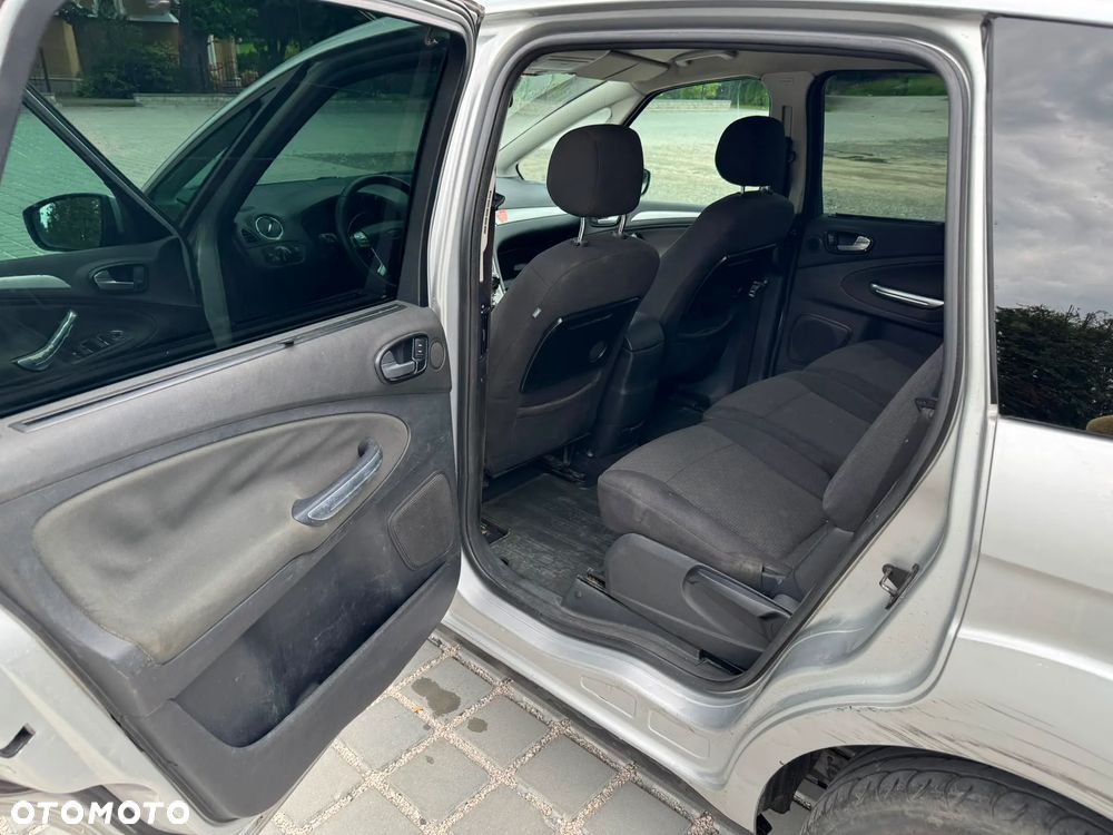 Ford S-Max - 9
