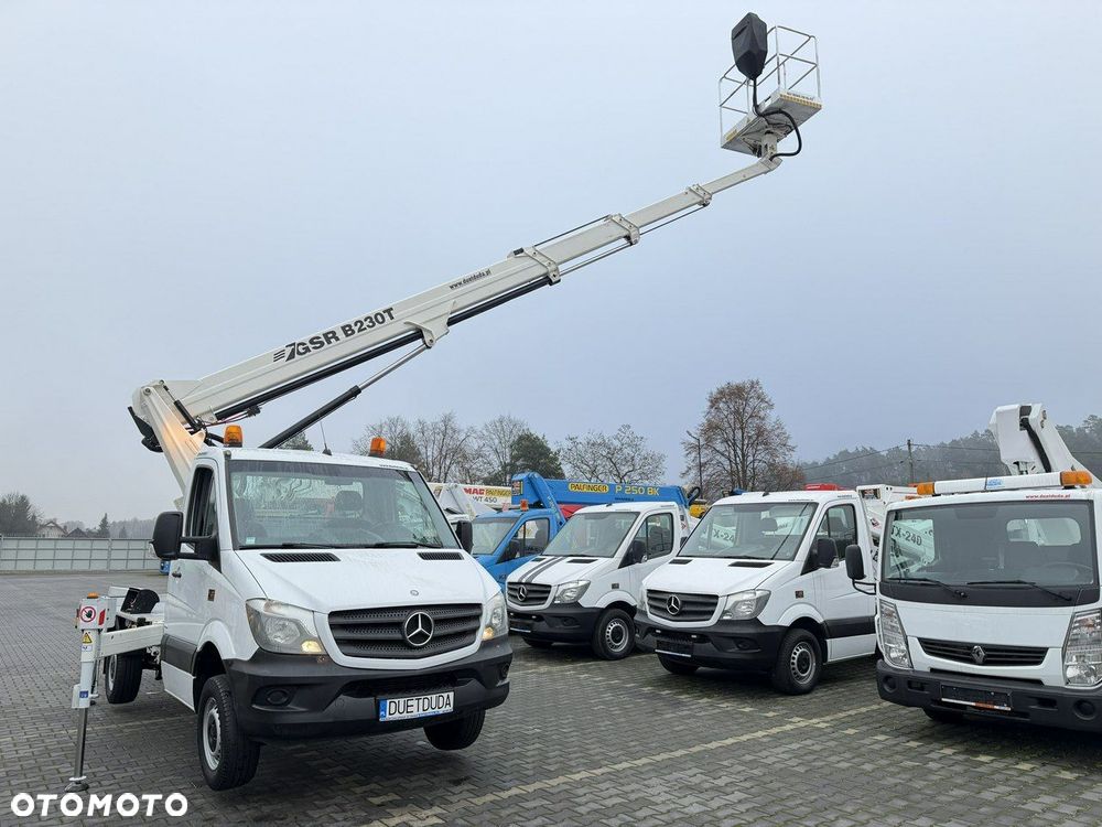 Mercedes-Benz Sprinter - 4