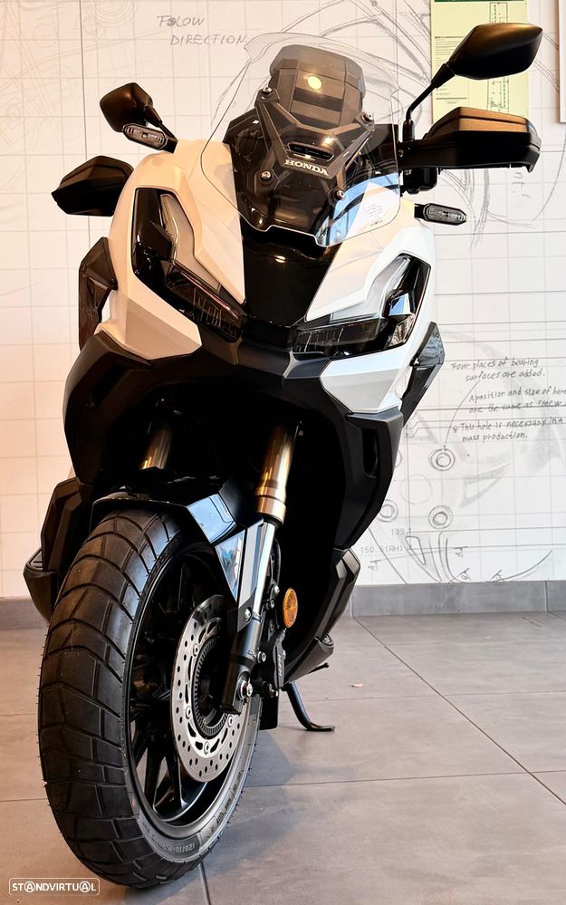 Honda ADV 350 - 3