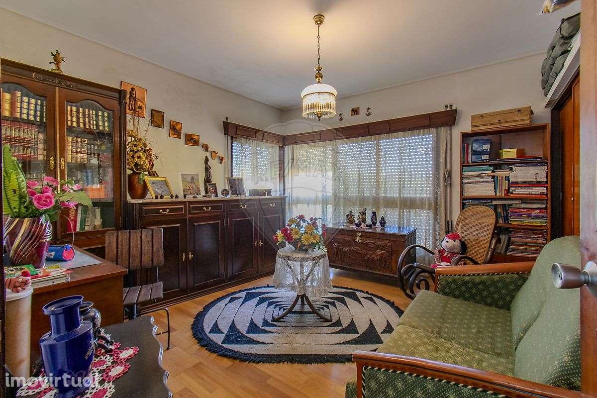 Moradia T8 para venda - Grande imagem: 2/49