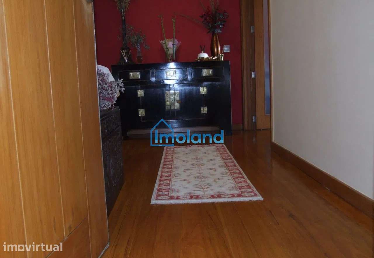 Apartamento T3 com Terraço e 3 Casas de Banho - Grande imagem: 5/21