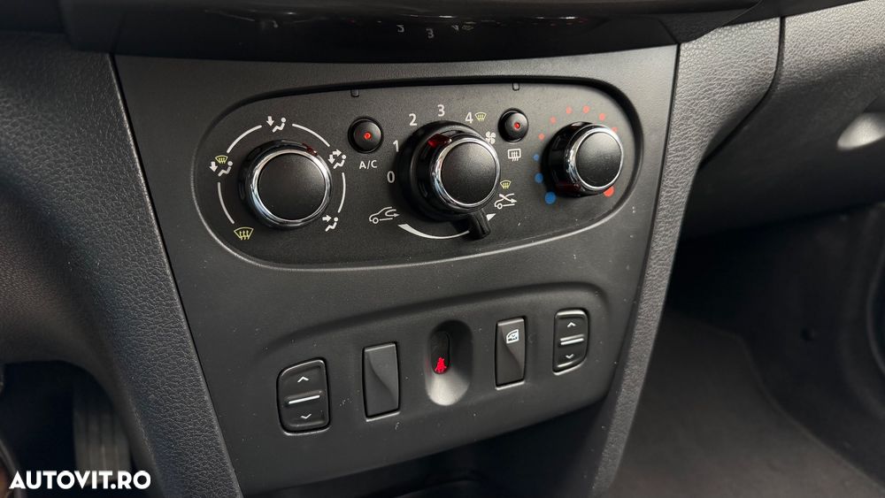 Dacia Logan dCi 90 S&S Laureate - 11