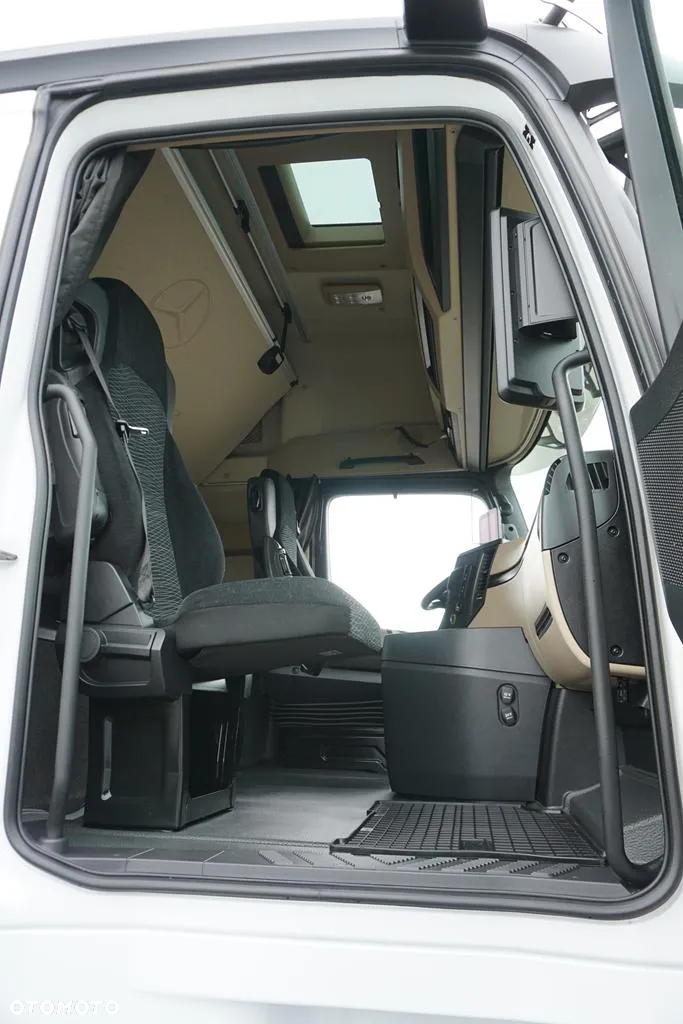 Mercedes-Benz ACTROS / 2551 / ACC / E 6 / MP 5 / ZESTAW PRZEJAZDOWY  / RETARDER / GIGA SPACE - 8