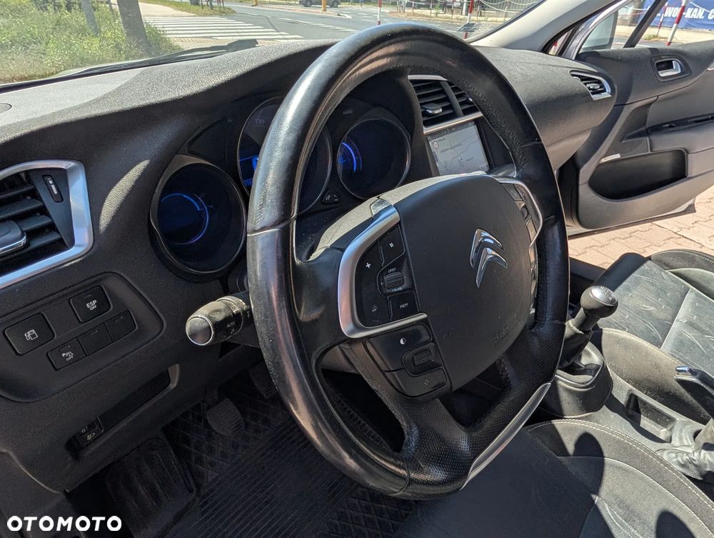 Citroën C4 HDi 90 Attraction - 23