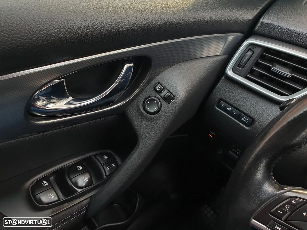 Nissan Qashqai 1.5 dCi N-Connecta - 19