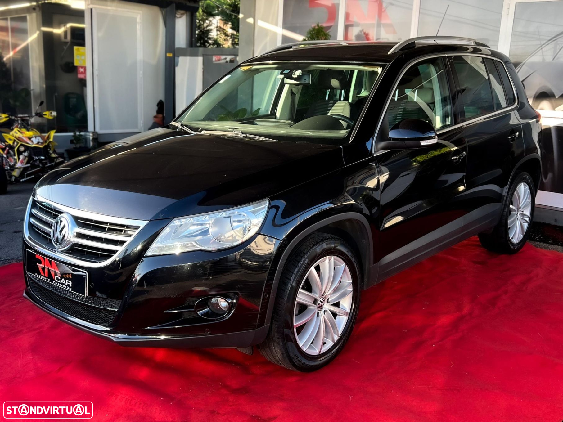 VW Tiguan 2.0 TDI Sport BlueMotion - 4