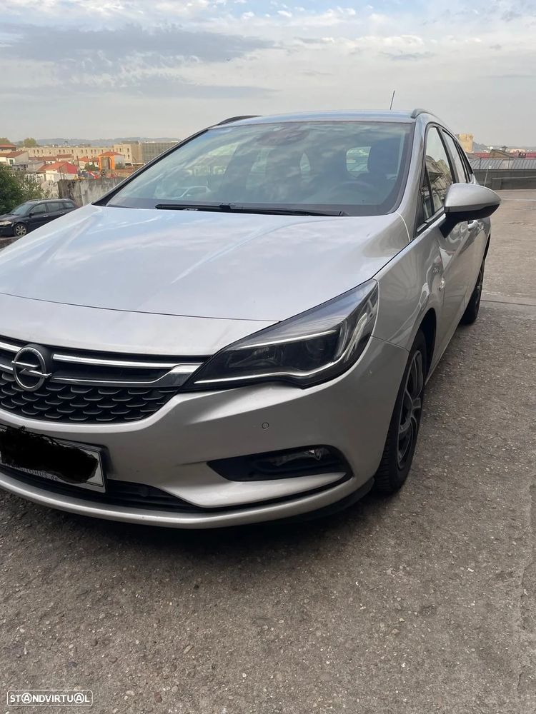 Opel Astra Sports Tourer - 4