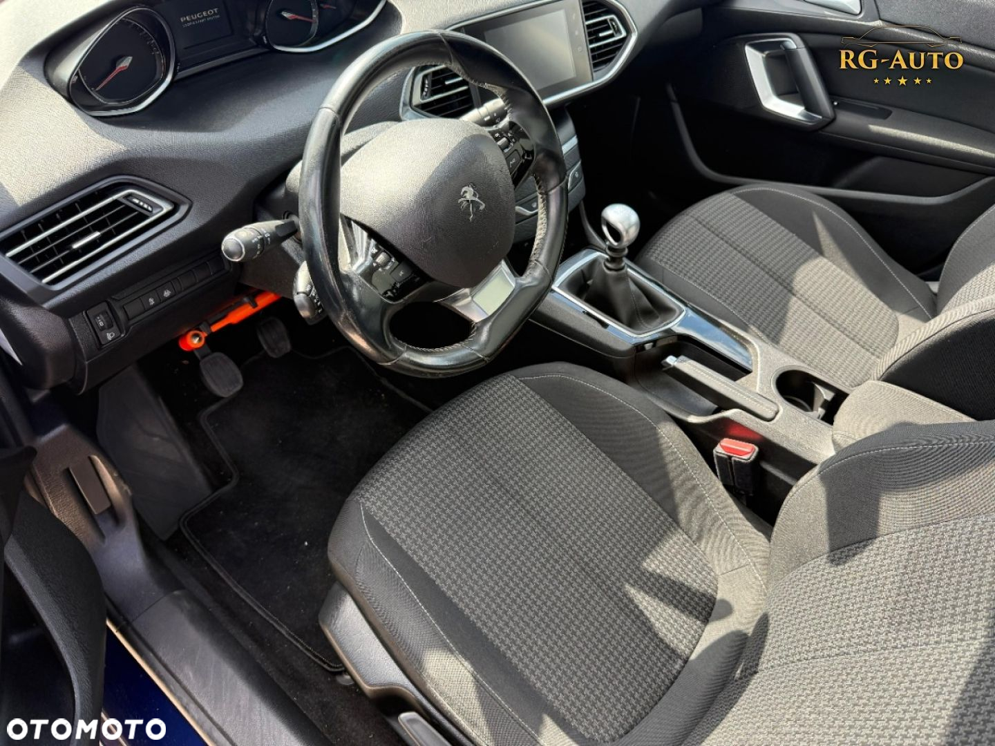 Peugeot 308 - 40