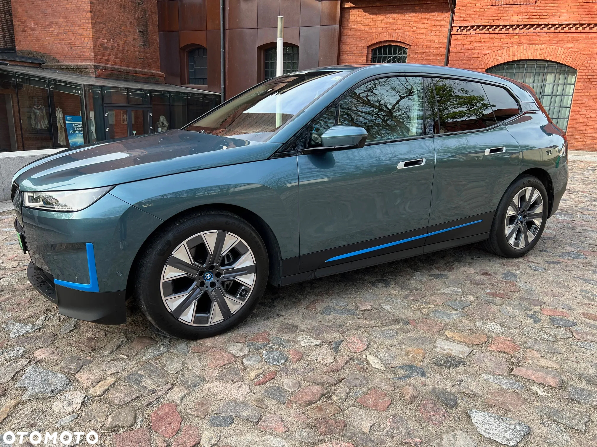 BMW iX xDrive40 76.6kWh - 25
