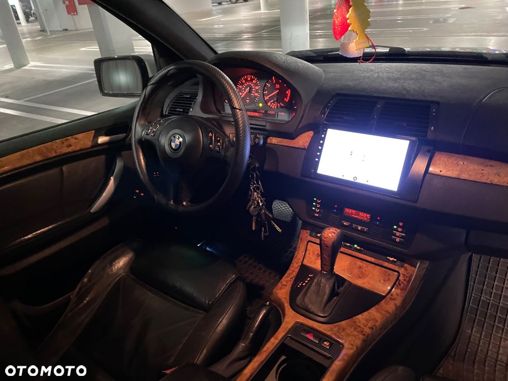 BMW X5 4.4 i Edition Exclusive - 9