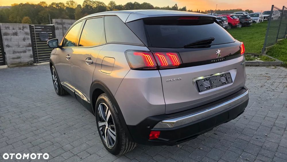 Peugeot 3008 1.6 PureTech Hybrid4 PHEV Allure S&S EAT8 - 6