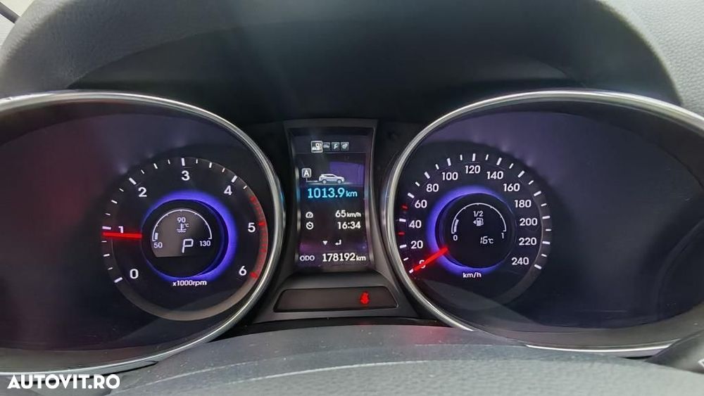 Hyundai Santa Fe - 35