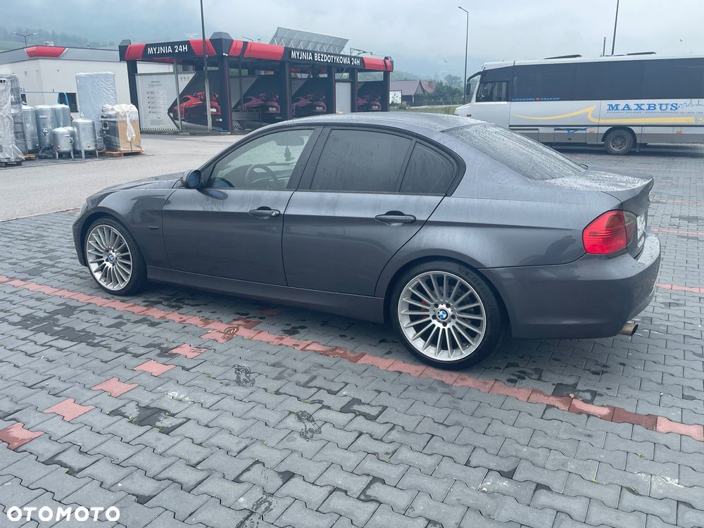 BMW Seria 3 318i - 3
