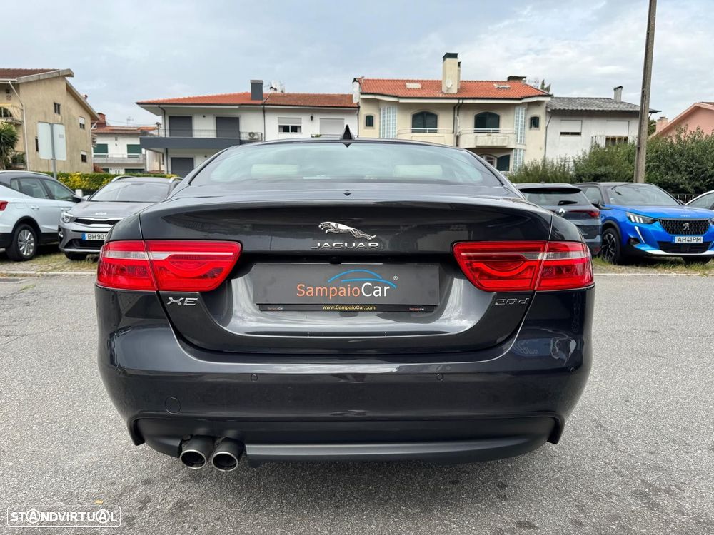 Jaguar XE 2.0 D R-Sport Aut. - 12