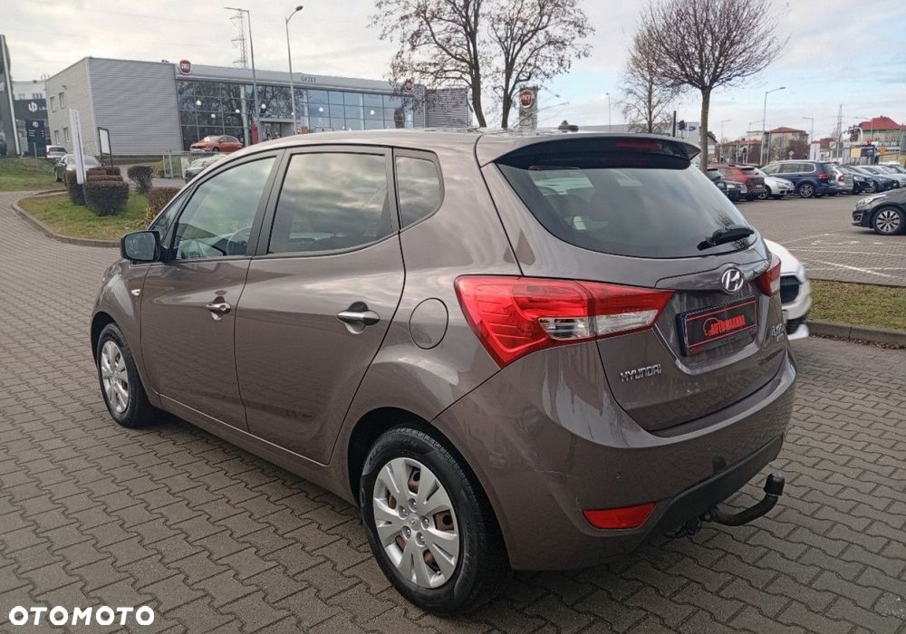 Hyundai ix20 - 10