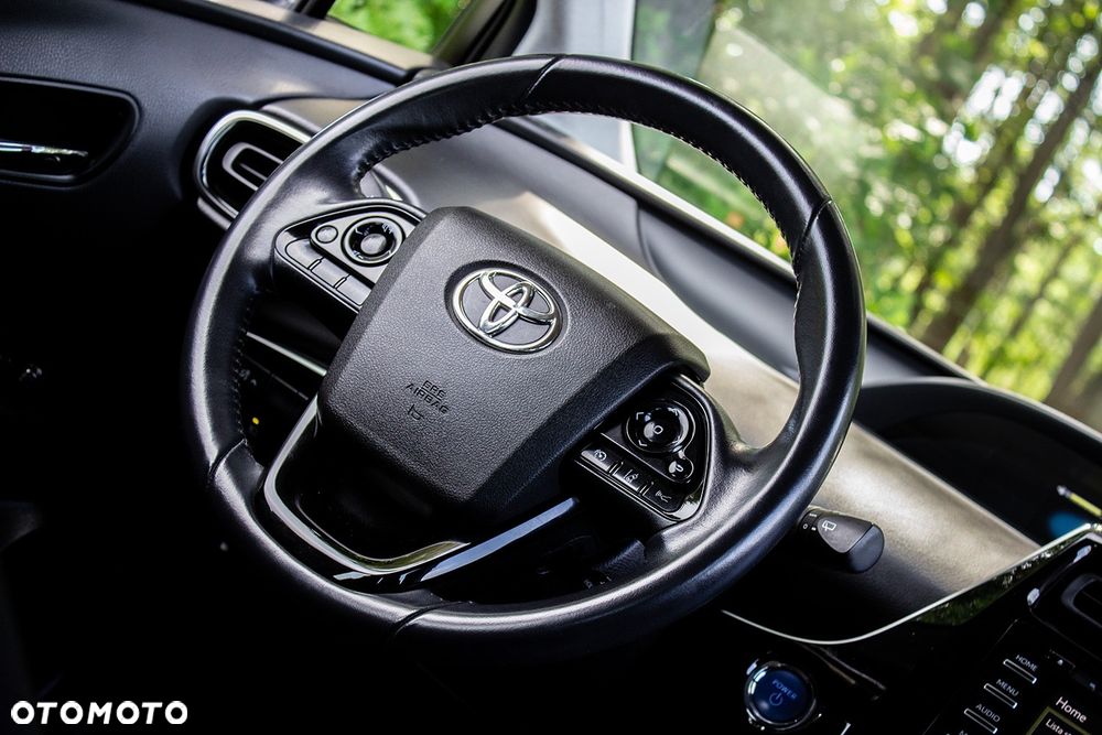 Toyota Prius 1.8 Hybrid Executive - 1