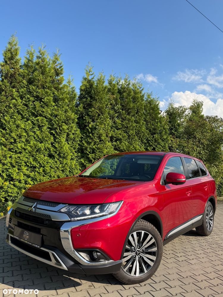 Mitsubishi Outlander 2.0 2WD CVT Diamant Edition+ - 2