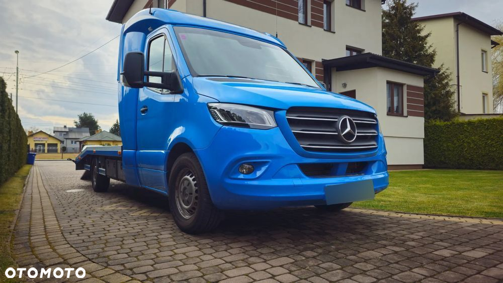 Mercedes-Benz Sprinter 319 - 4