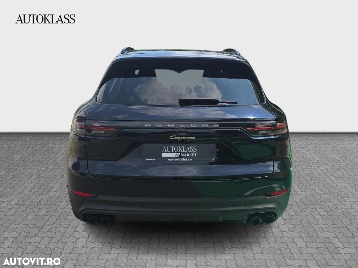 Porsche Cayenne E-Hybrid - 4