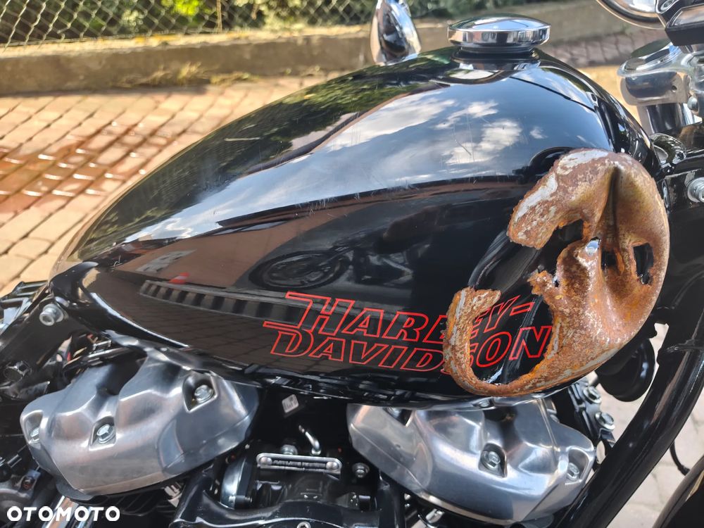 Harley-Davidson Softail Standard - 24