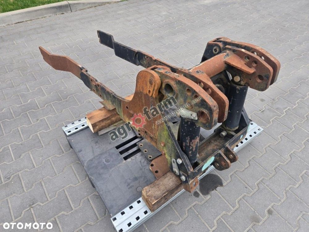 TUZ, przedni podnośnik, Case CS 130 - 3