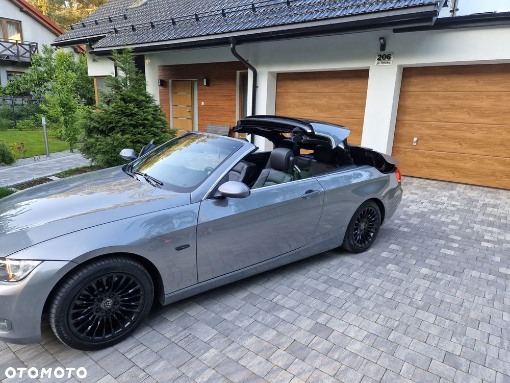 BMW Seria 3 325i - 36