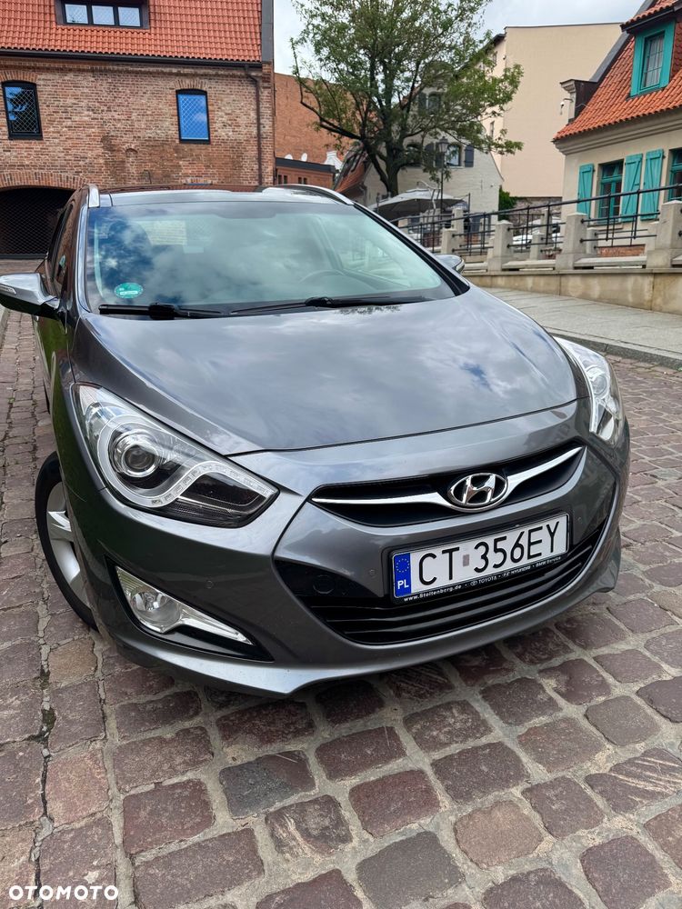 Hyundai i40 i40cw 1.7 CRDi Automatik Fifa World Cup Edition Gold - 3