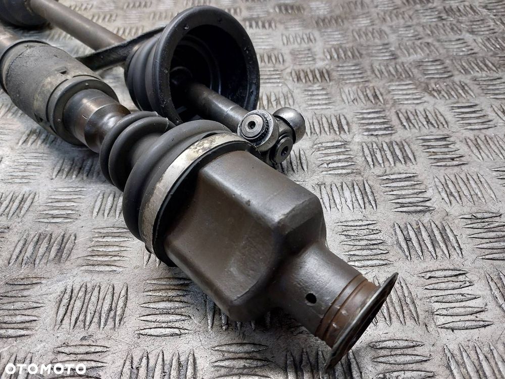 PÓŁOŚ LEWY PRZÓD + PRAWY PRZÓD VOLVO V40 I S40 I 1.6 16V - 5