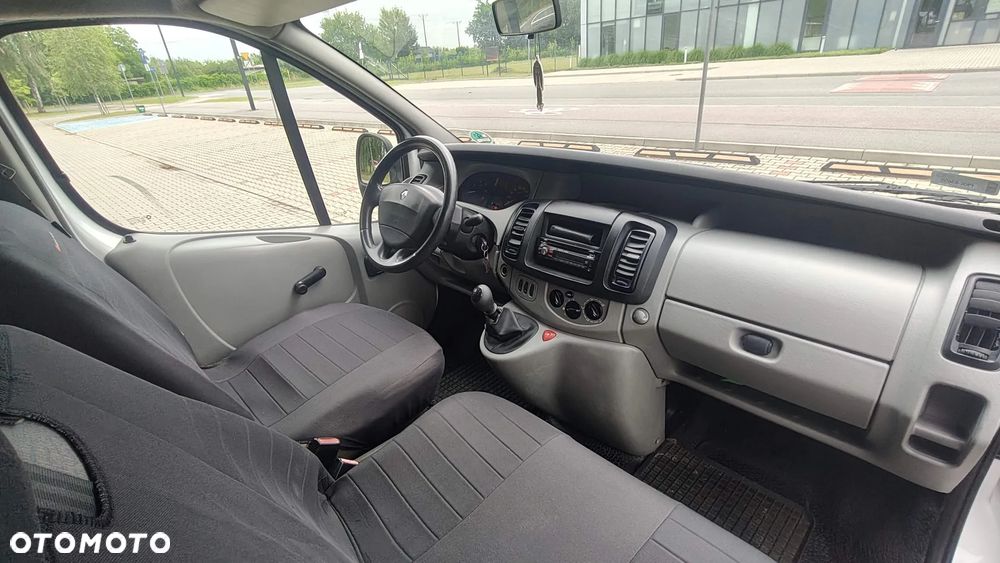 Renault Trafic - 10