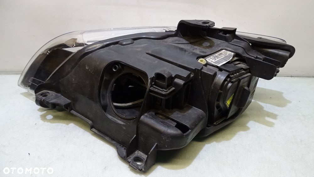 GP - LAMPA PRAWA PRZEDNIA AUDI Q7 4L 4L0941030A - 2