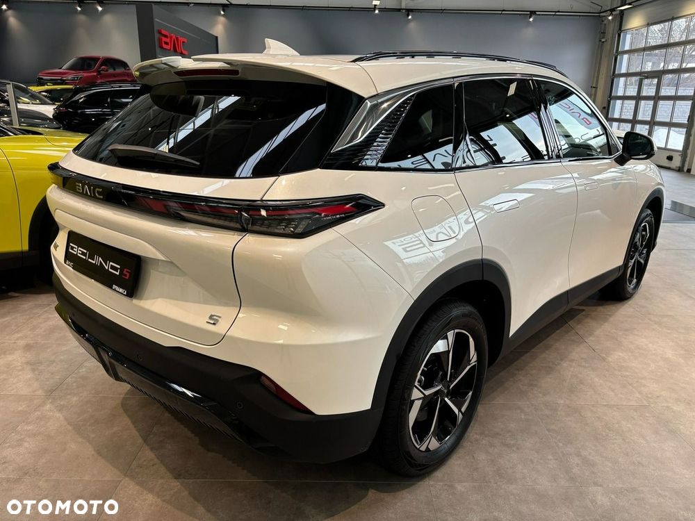BAIC 5 - 5