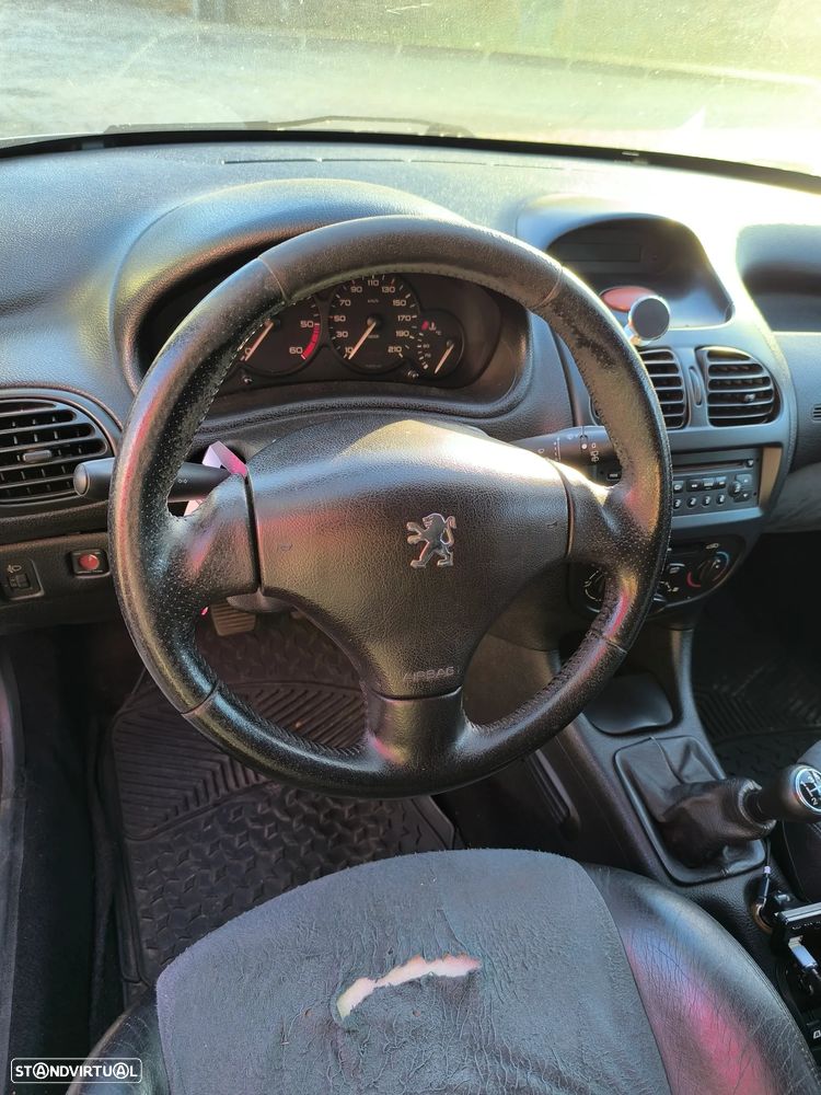 Peugeot 206 - 6