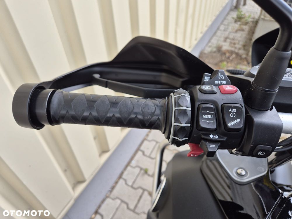 BMW Adventure - 11