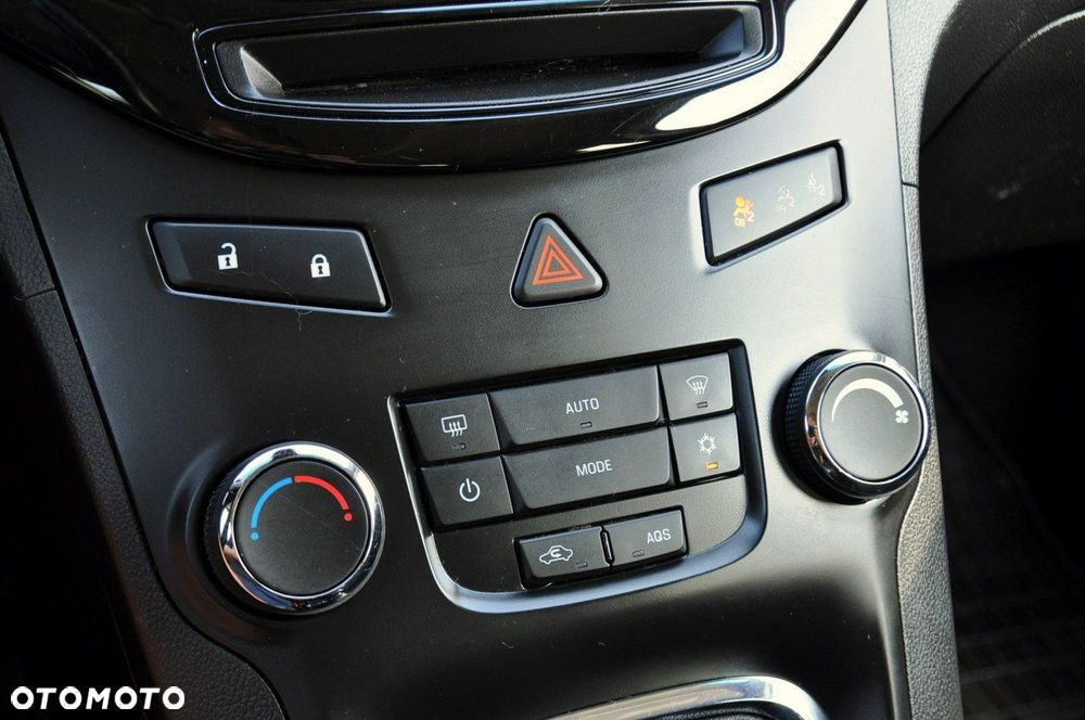 Chevrolet Orlando - 34