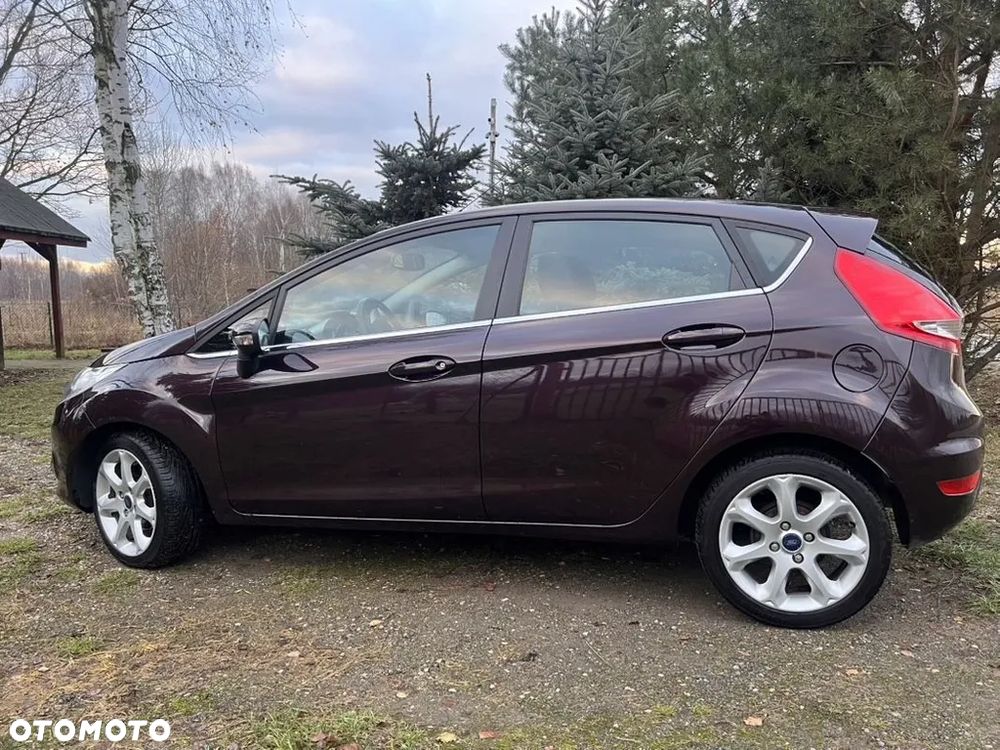 Ford Fiesta - 2