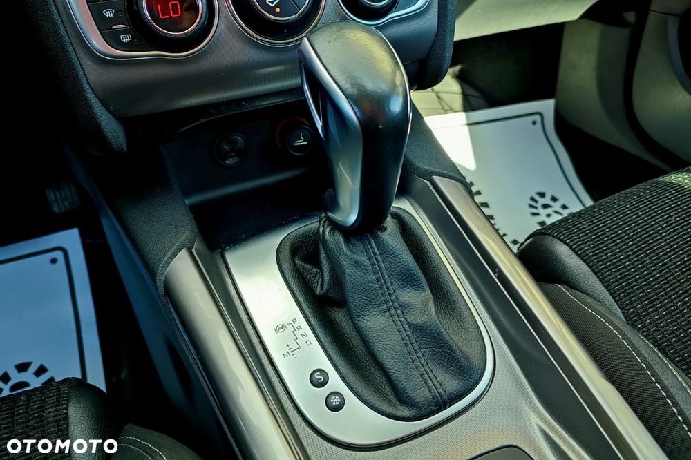Citroën C4 PureTech 130 Stop & Start EAT6 Shine - 12