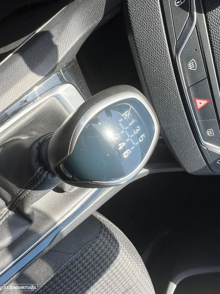 Peugeot 308 1.2 PureTech Active - 11