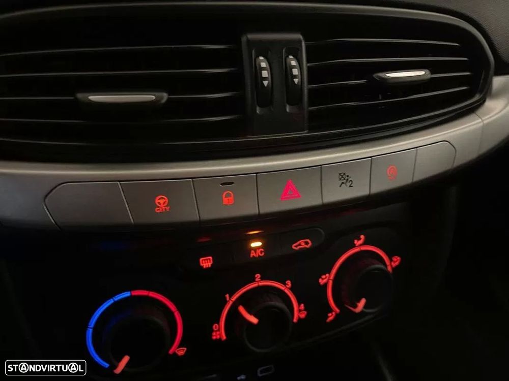 Fiat Tipo 1.3 M-Jet Street - 25