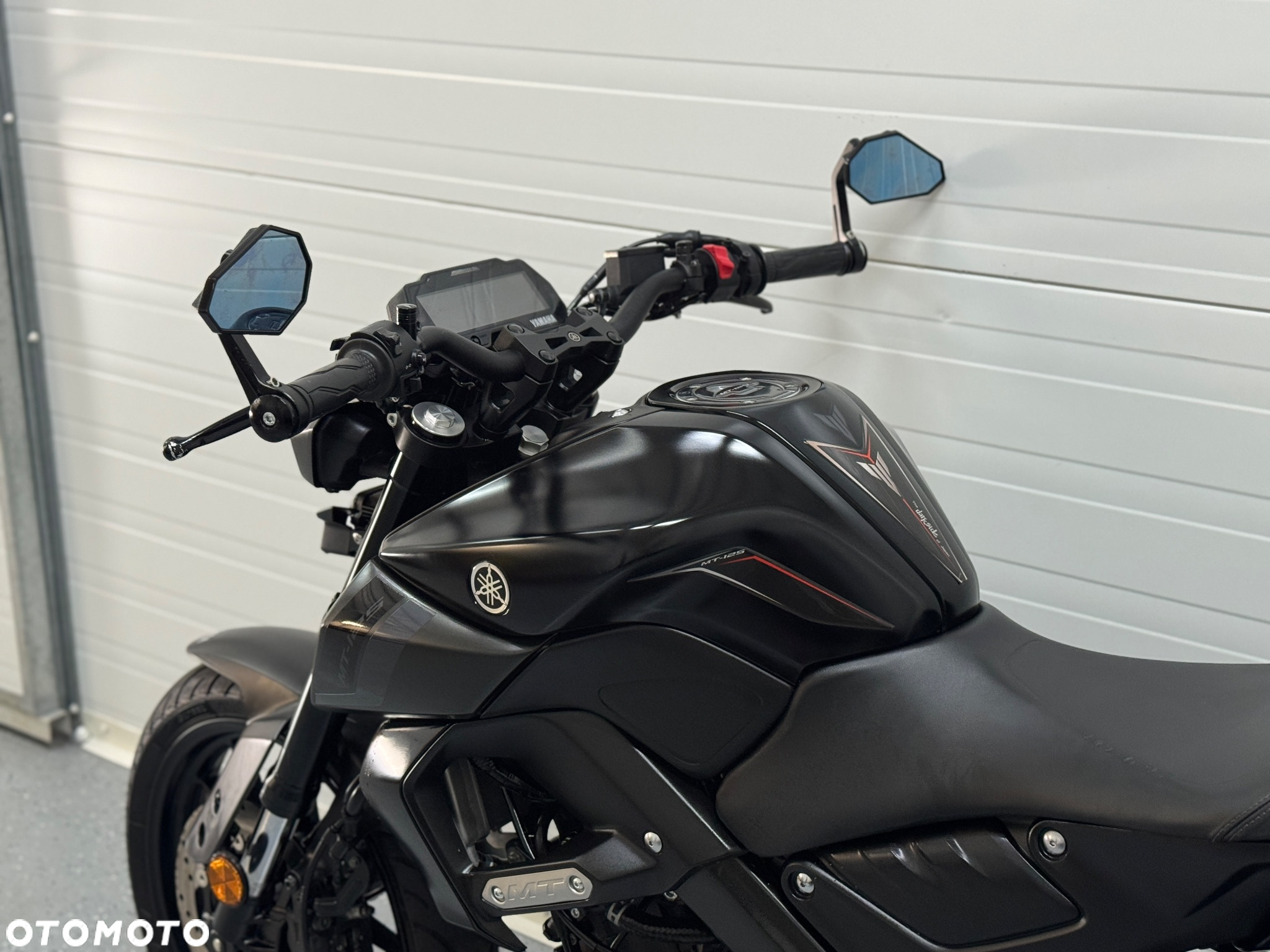 Yamaha MT - 13
