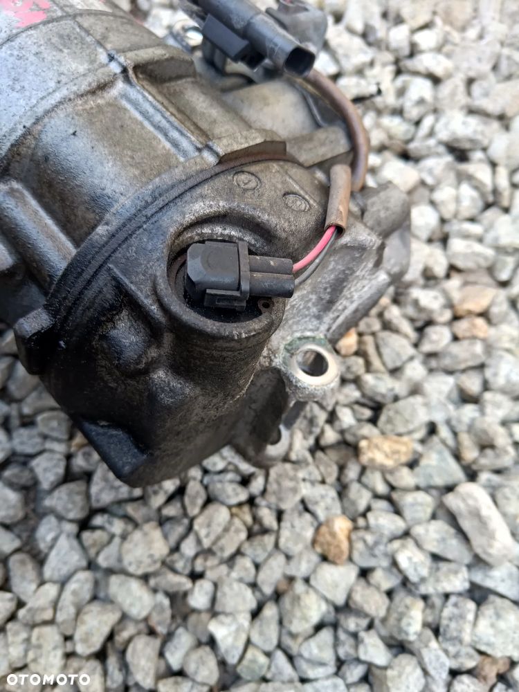 MERCEDES W204 W207 W212 2.2 CDI OM 651 SPRĘŻARKA KOMPRESOR KLIMATYZACJI A0008302700 - 4