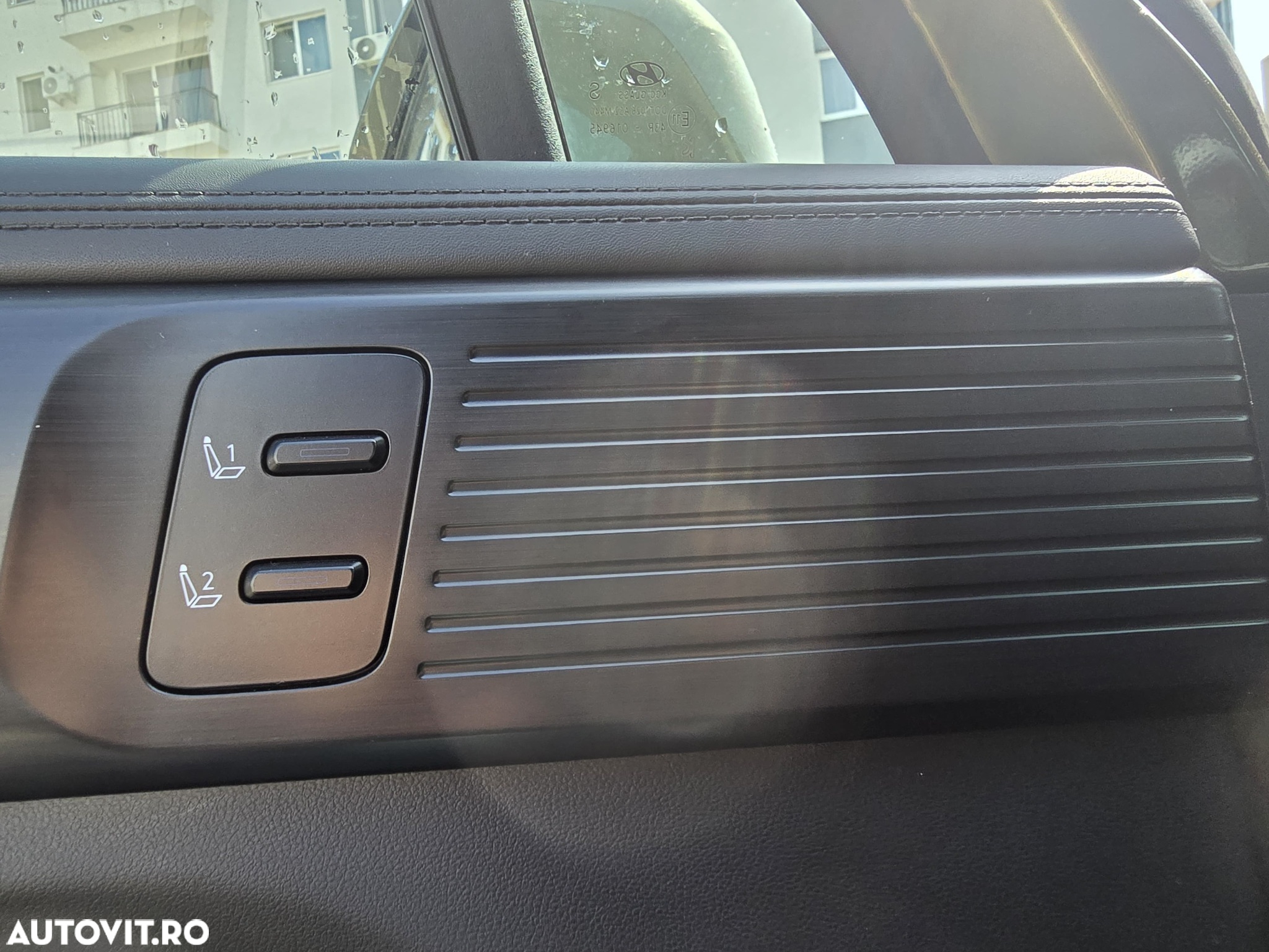 Hyundai Santa Fe Plug-in Hybrid 1.6 l 265 CP 4WD 6AT Luxury - 14