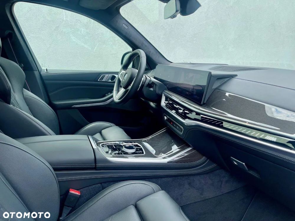 BMW X7 M60i xDrive - 12