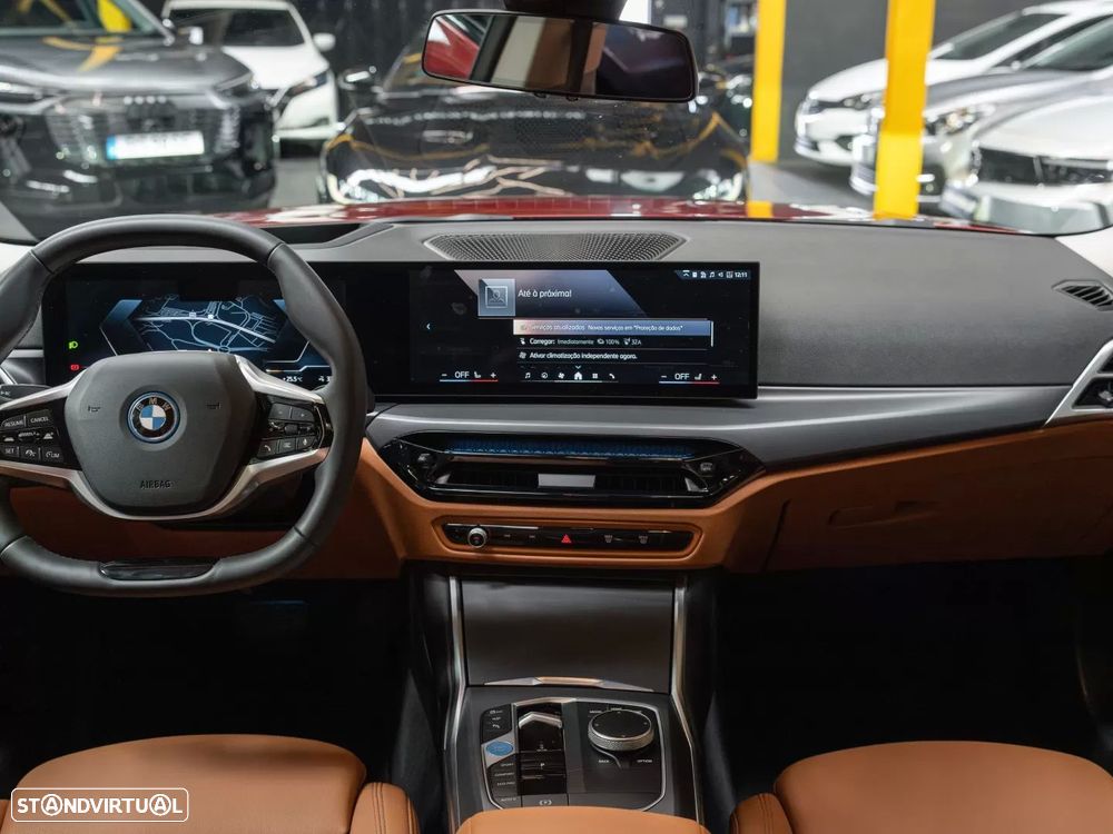 BMW i4 eDrive40 - 11