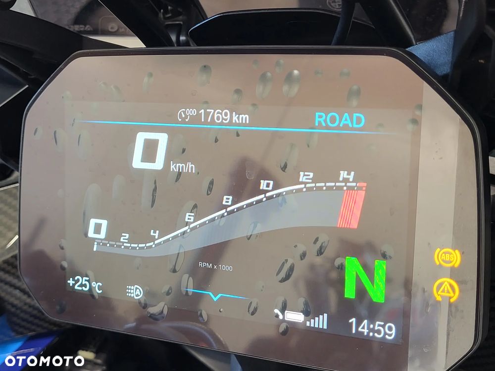BMW XR - 18