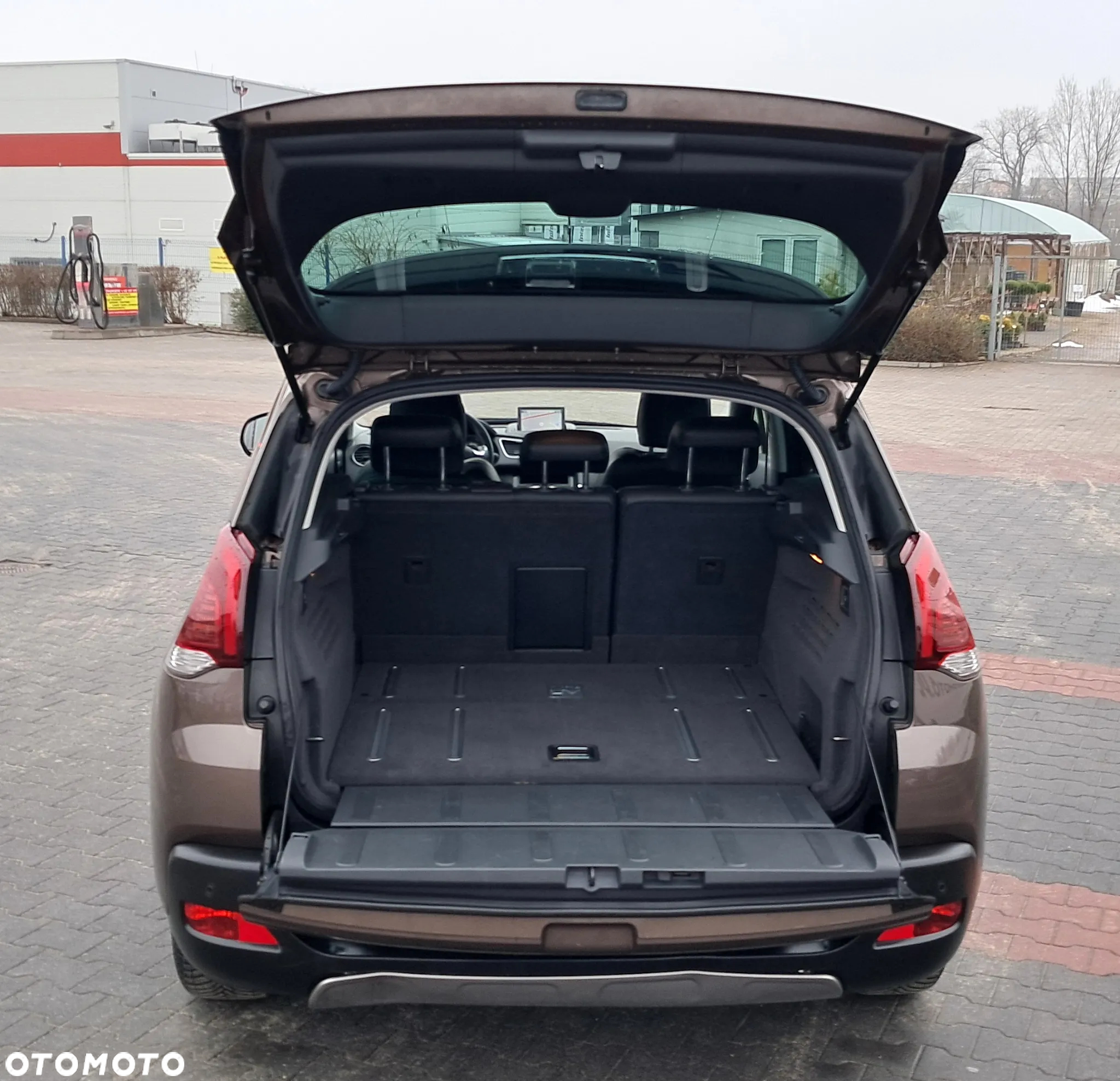 Peugeot 3008 2.0 HDi HYbrid4 - 5