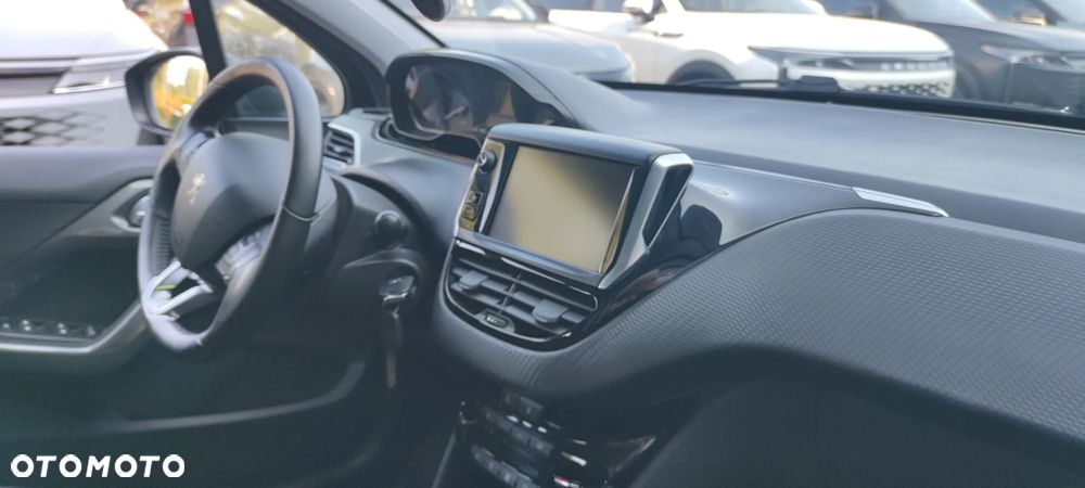 Peugeot 2008 1.2 PureTech Active S&S - 3