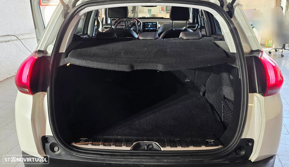 Peugeot 2008 1.2 PureTech GT Line - 10